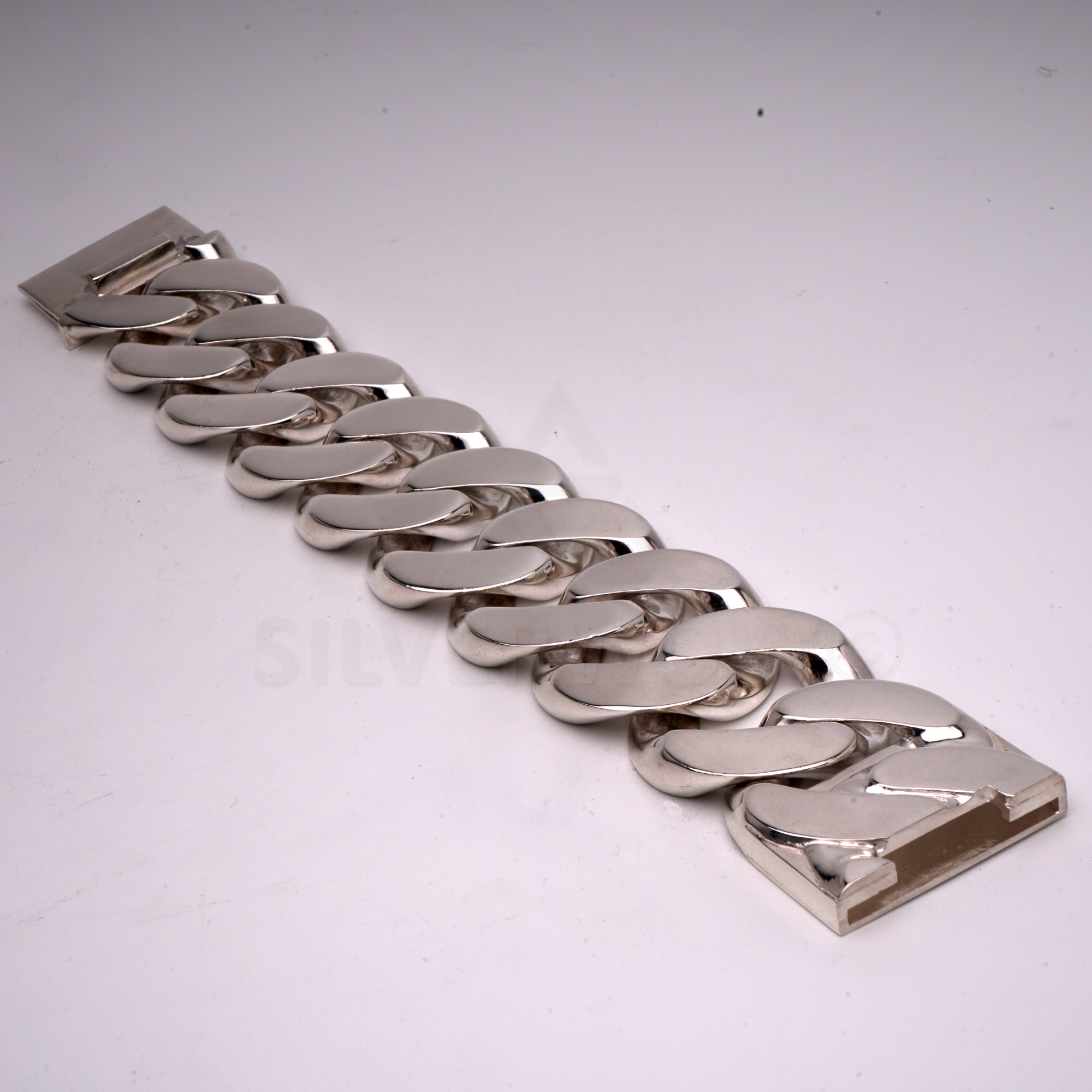 PL23 40mm Reverse Lock Curb Bracelet - SilverWow™
