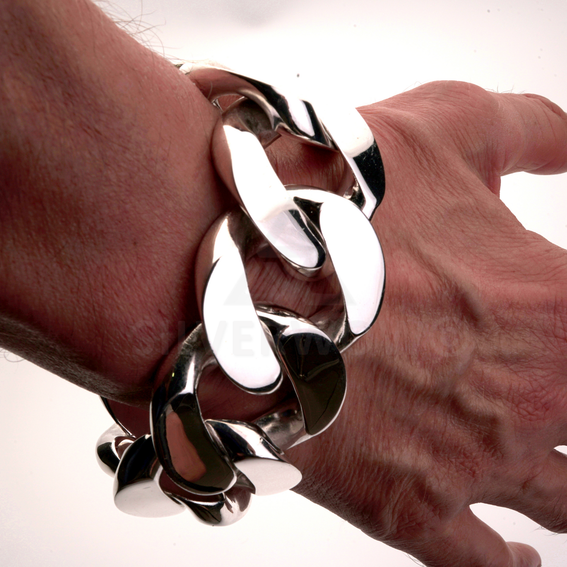 PL23 40mm Reverse Lock Curb Bracelet - SilverWow™