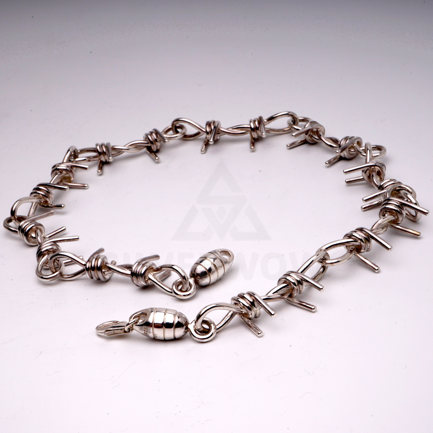 PL23 - Barbed Wire Necklace Chain ( new lock version )