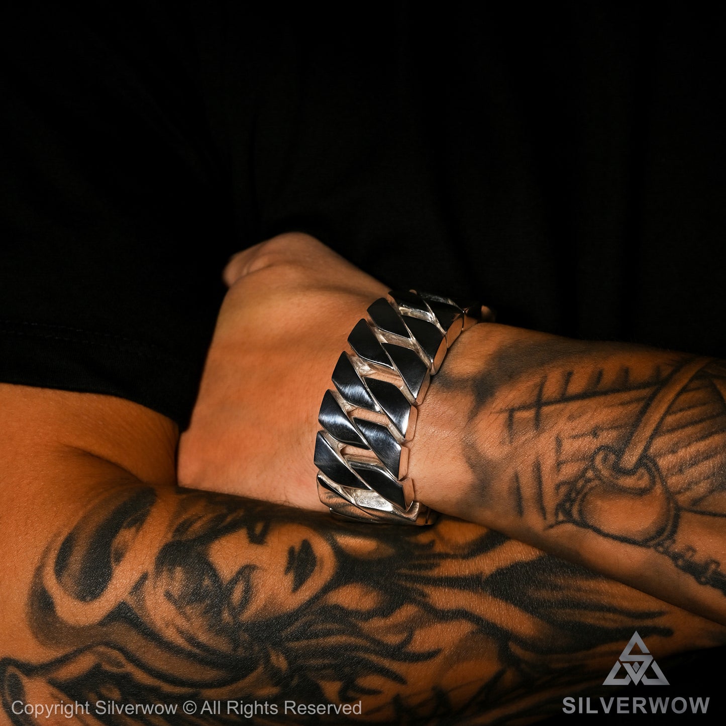heavy silver bracelet on tattooed wrist – 28mm handcrafted men's curb design