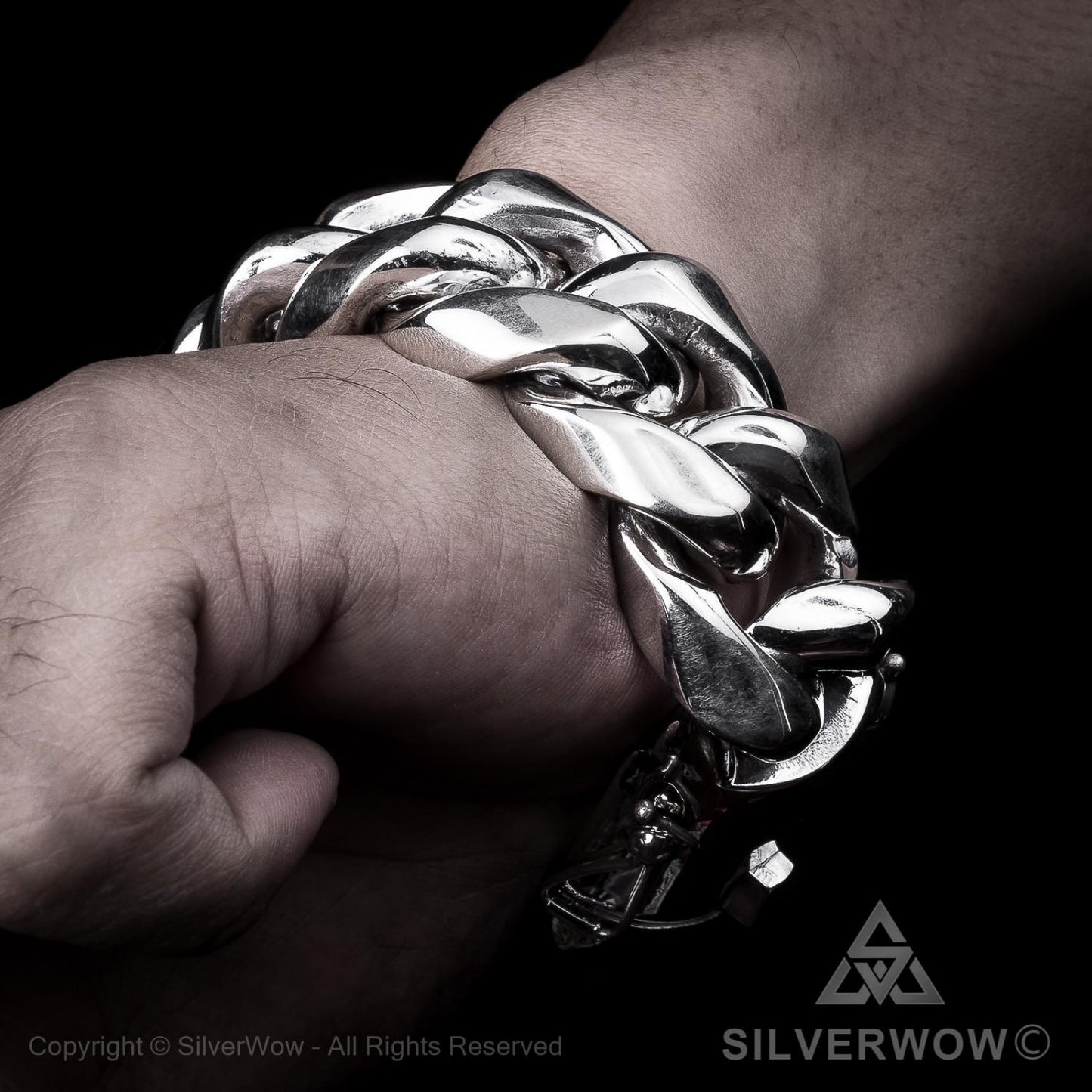 Cuban Link Bracelet x 30mm Wide Hand