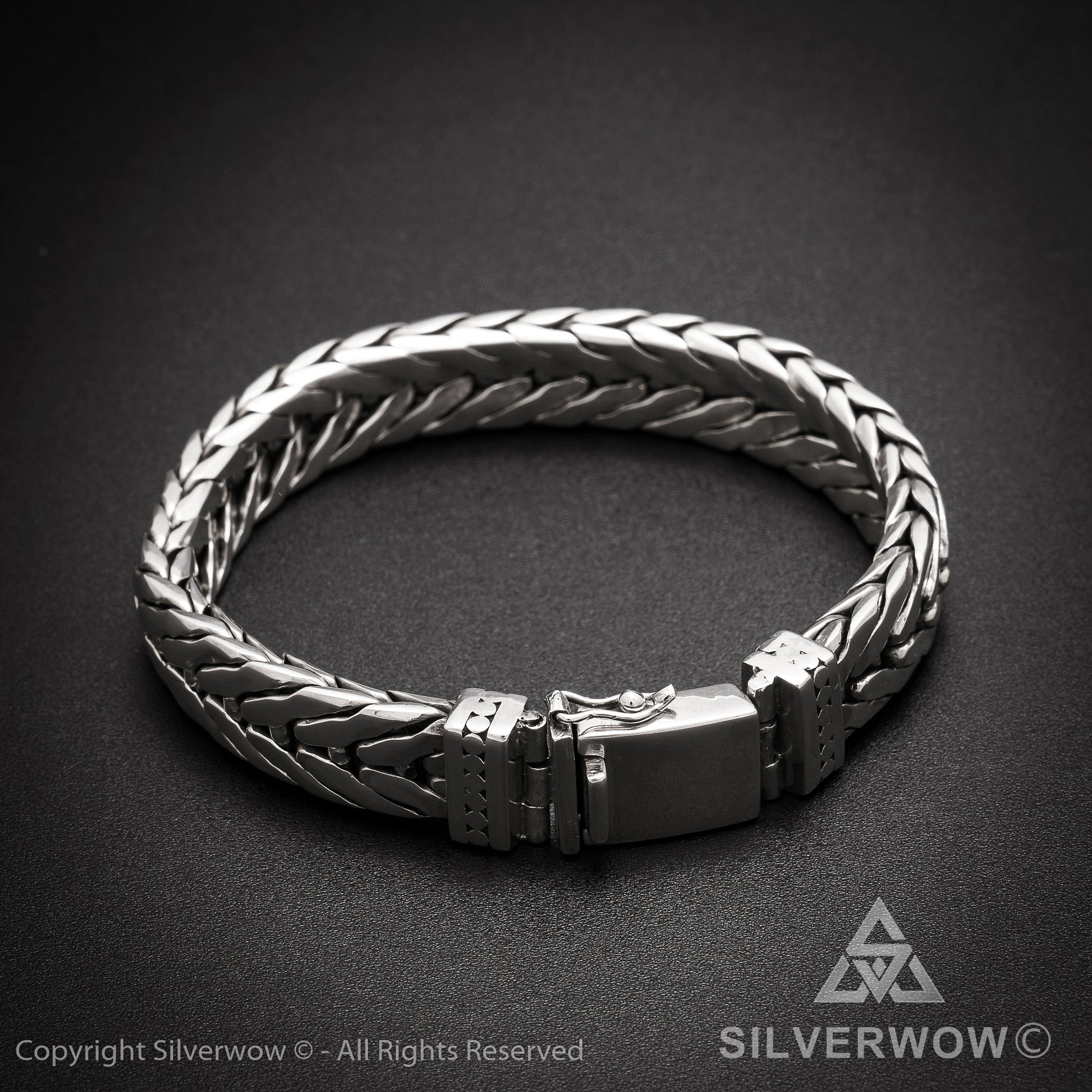 11mm Chevron Bracelet - SilverWow™