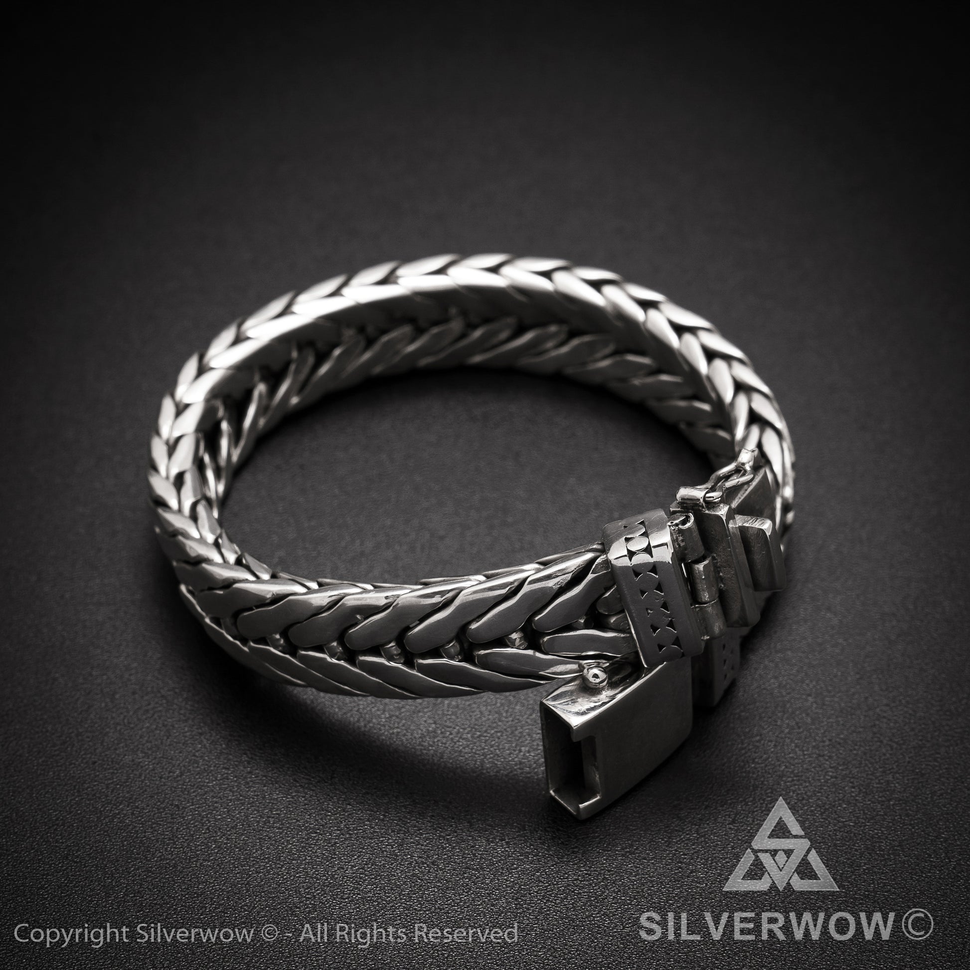 11mm Chevron Bracelet - SilverWow™