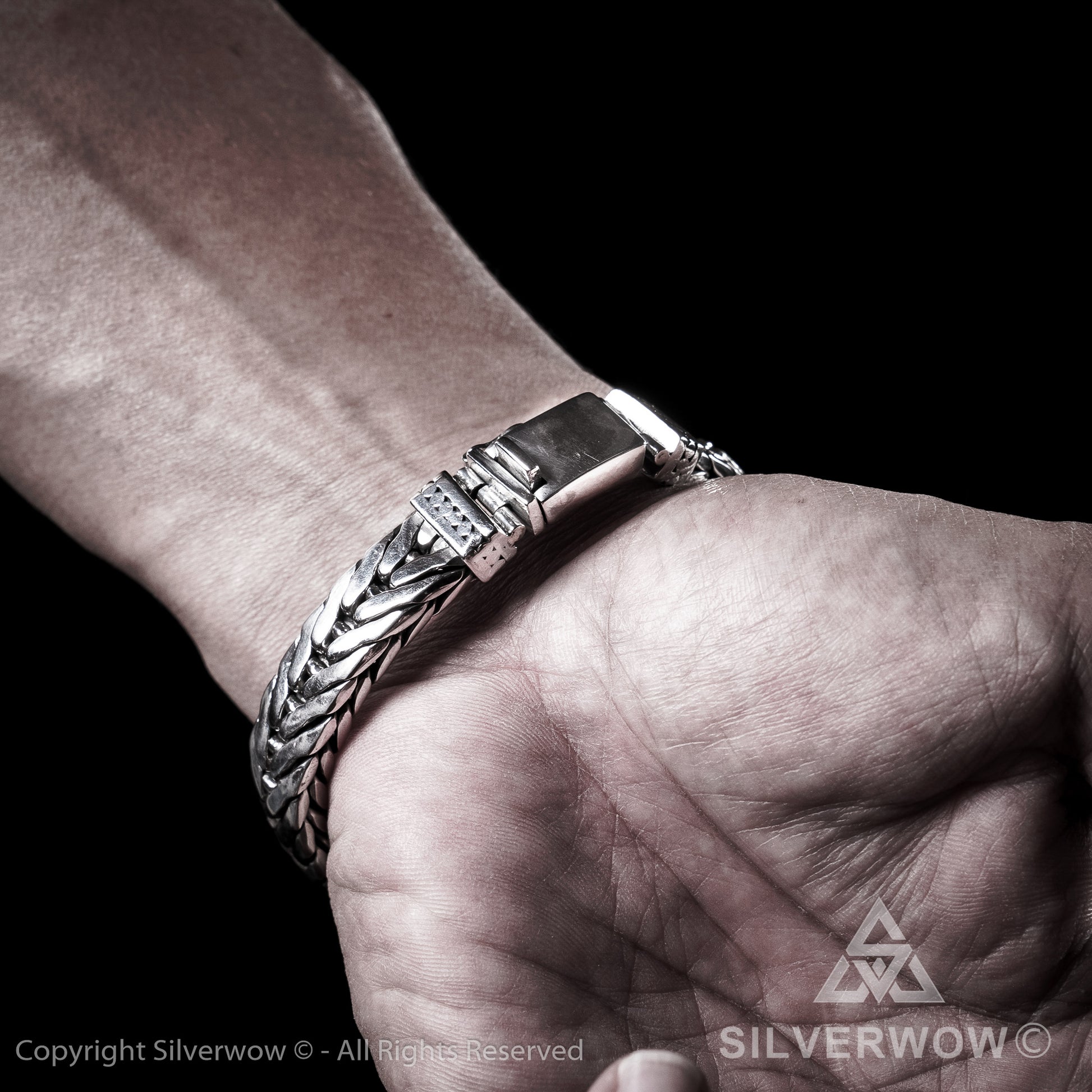 11mm Chevron Bracelet - SilverWow™