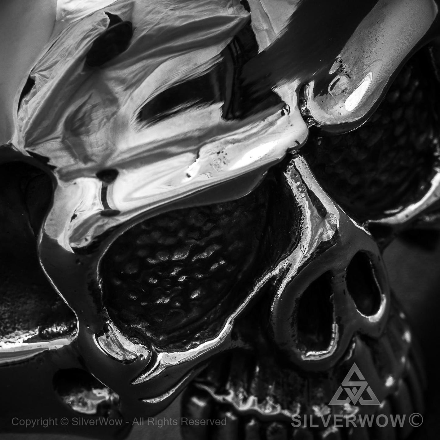 Big Skull Bangle - SilverWow™