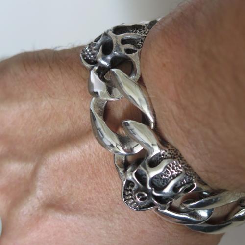 Biker Skull Bracelet KBB24 - SilverWow™