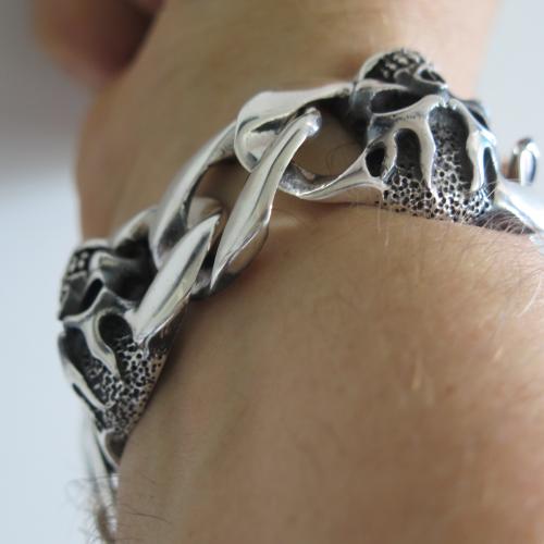 Biker Skull Bracelet KBB24 - SilverWow™