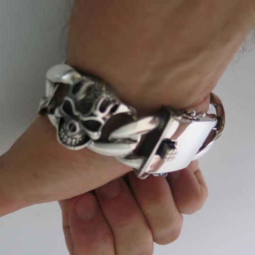 Biker Skull Bracelet KBB24 - SilverWow™