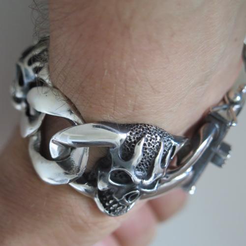 Biker Skull Bracelet KBB24 - SilverWow™