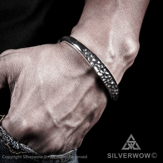 Hammered ID Torc Bangle 10 mm - SilverWow™