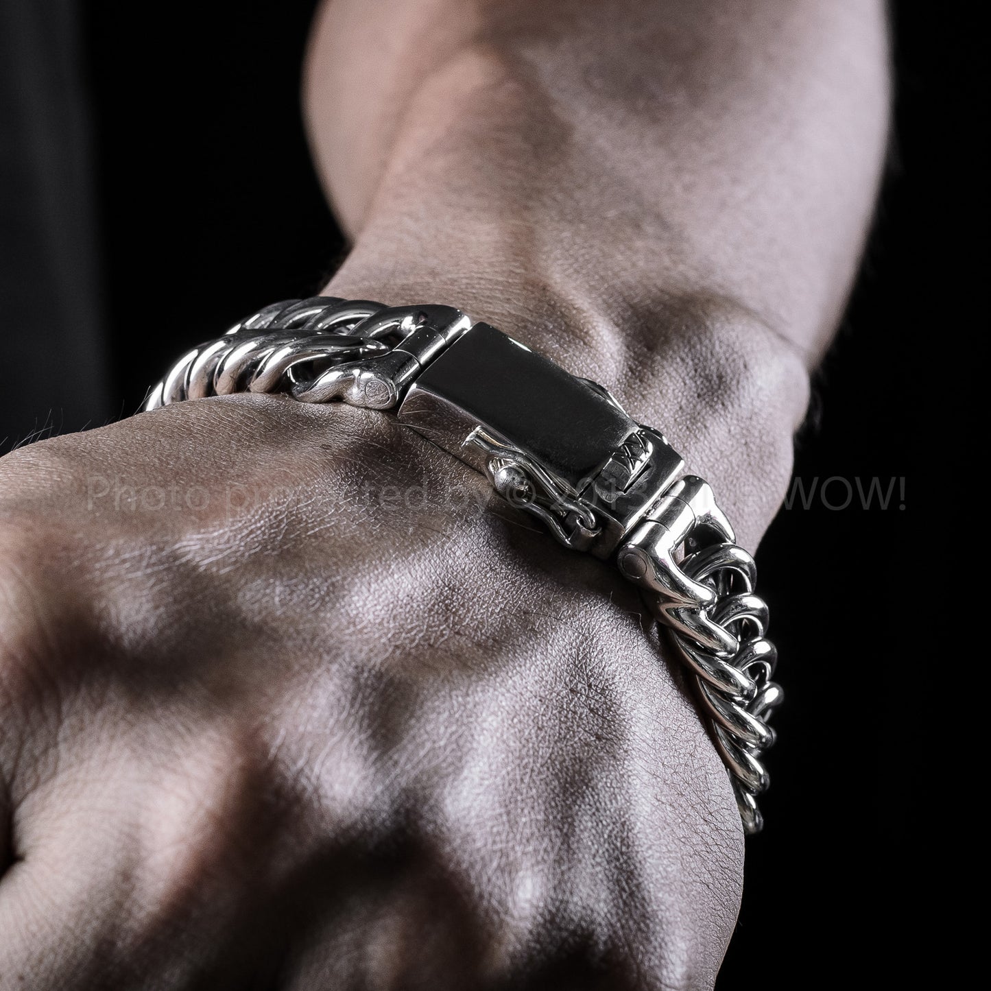 Hoop Link Bracelet x 20mm Wide - SilverWow™