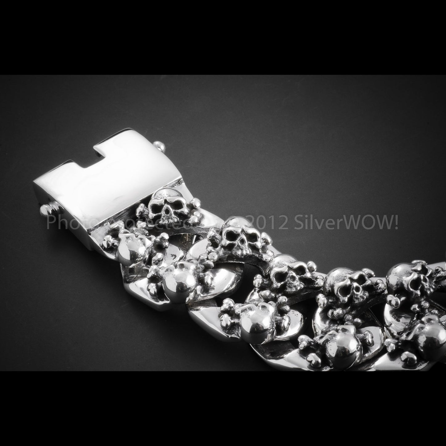 Heavy Cluster Skull Bracelet - SilverWow™