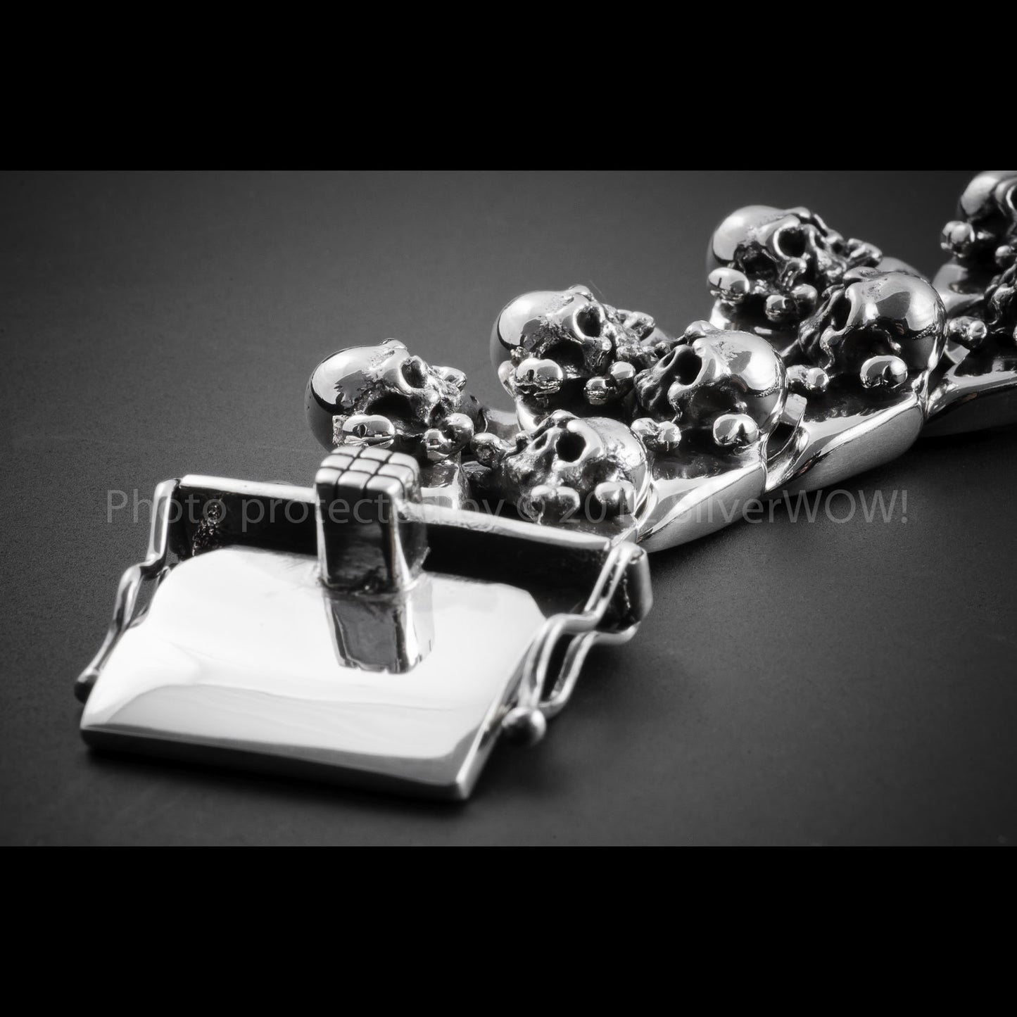 Heavy Cluster Skull Bracelet - SilverWow™