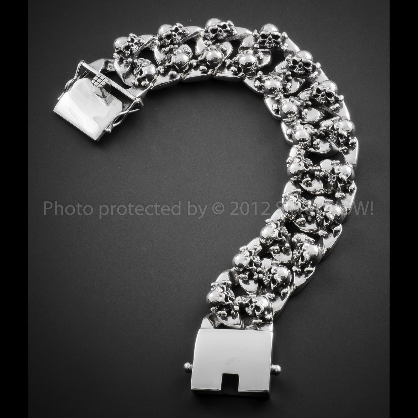 Heavy Cluster Skull Bracelet - SilverWow™