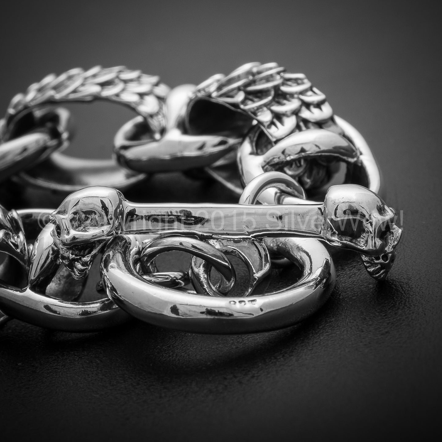 Snake Bracelet with Skulls Toggle Clasp - SilverWow™