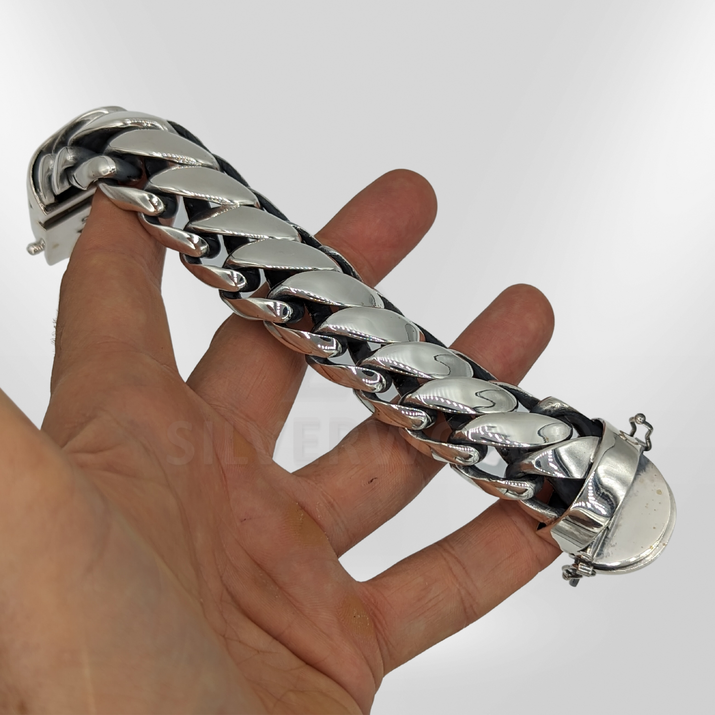 Woven Snake Bracelet 25 mm