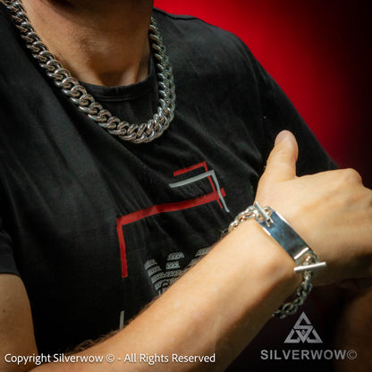 Side view of solid silver toggle ID bracelet – showcasing round links and clean finish.