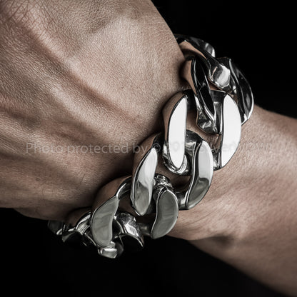 25mm Stainless Steel Curb Bracelet - SilverWow™