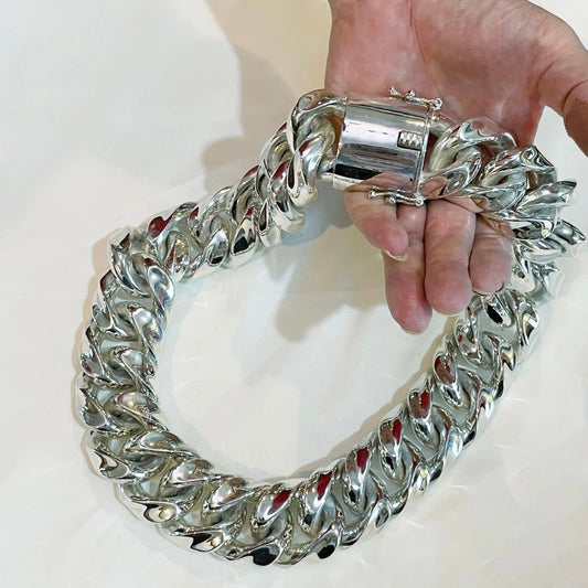 LV Charm Bracelet – suewoojewels